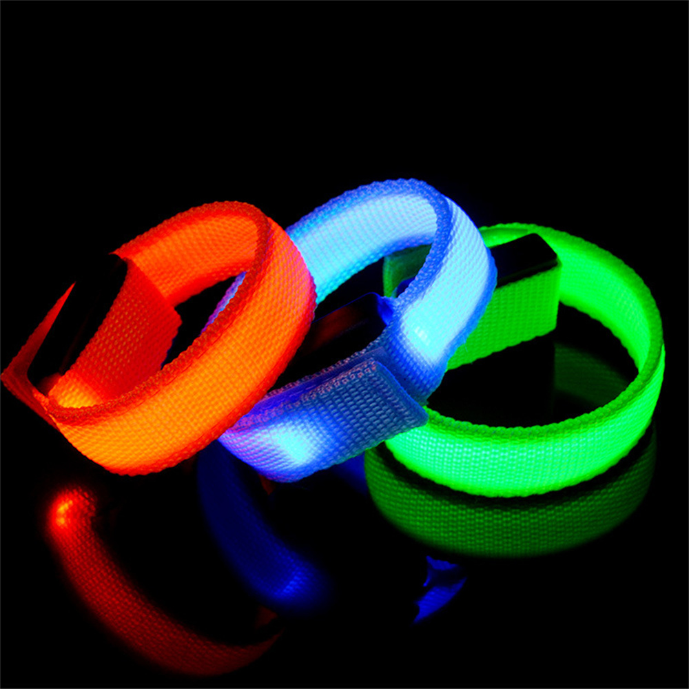 LED Reflective Bracelet Nylon  - Coordinates Bracelet recensione e prezzo