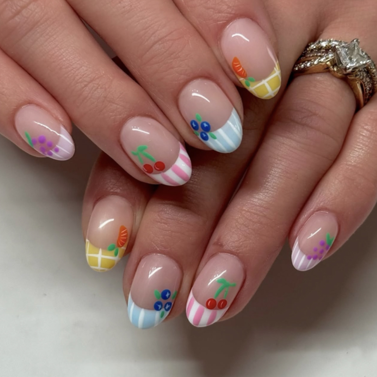 24Pcs Simple Almond Nails Tips - Pressed Flower Art recensione e prezzo