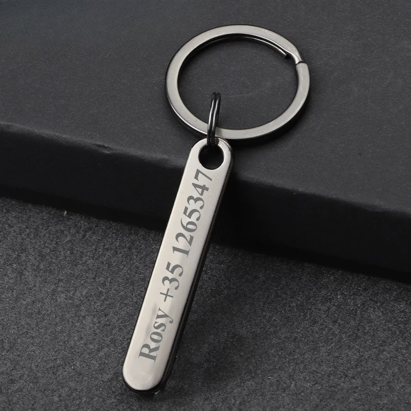 Custom Keychain with Free Engr - Initial Ring Custom recensione e prezzo