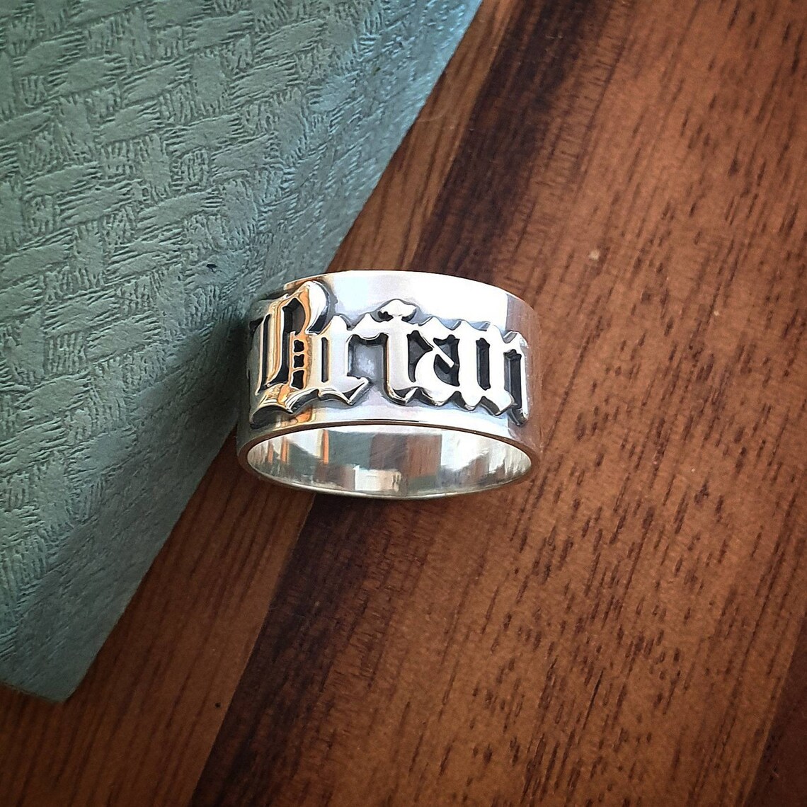 12MM Men' Gothic Rings Persona - Initial Ring Custom recensione e prezzo