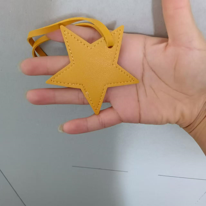 Free initials five pointed sta - Monogram Keychain Leather recensione e prezzo